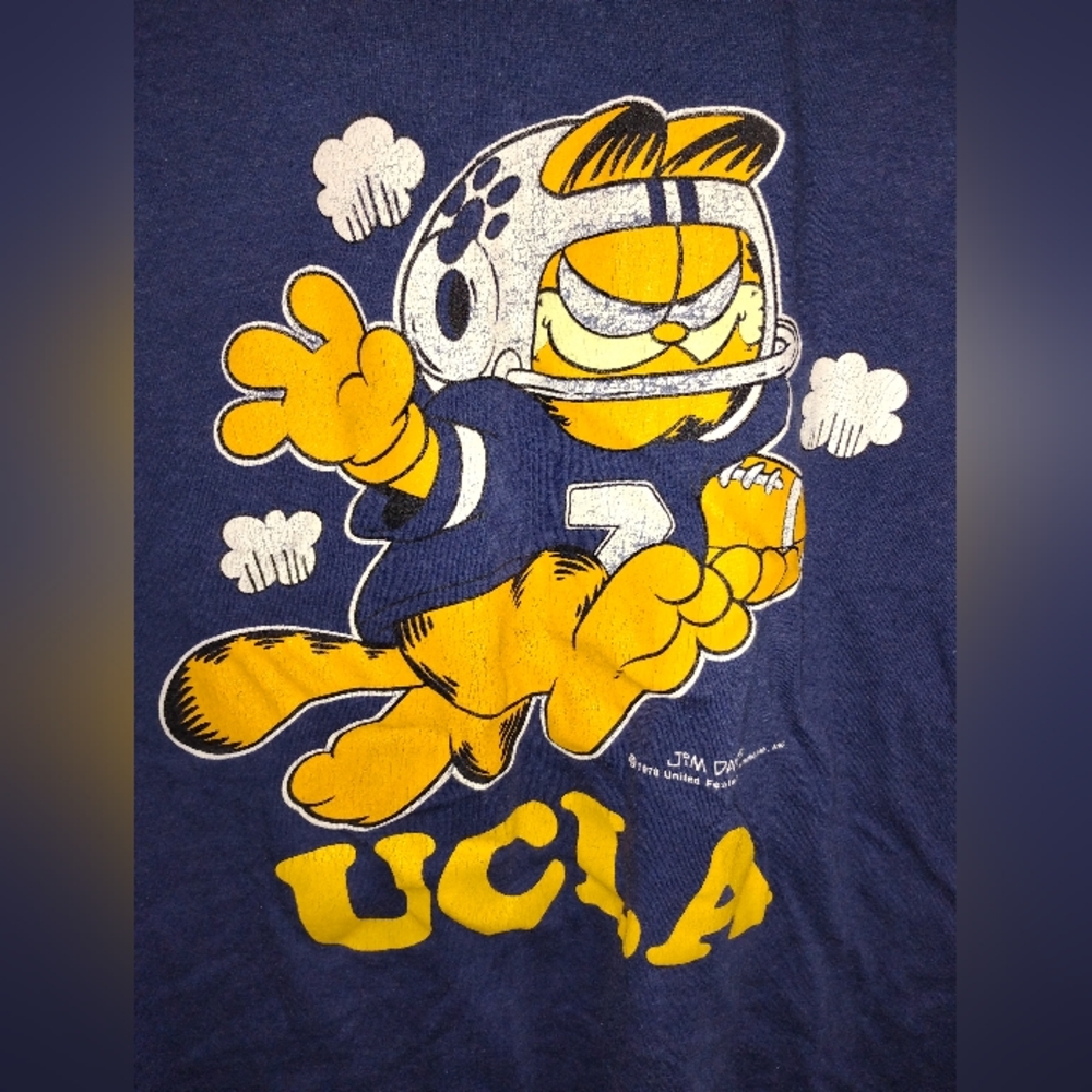 UCLA Garfield Graphic Tee - Blue and Yellow